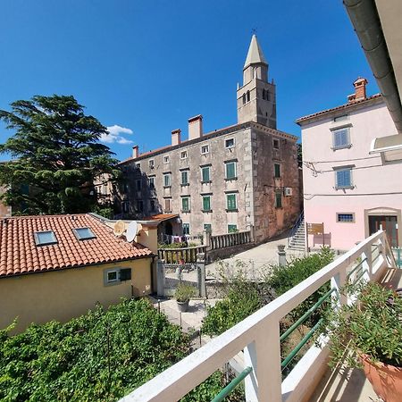 Apartment Branko With Terrace, Old Town Labin Лабин Экстерьер фото